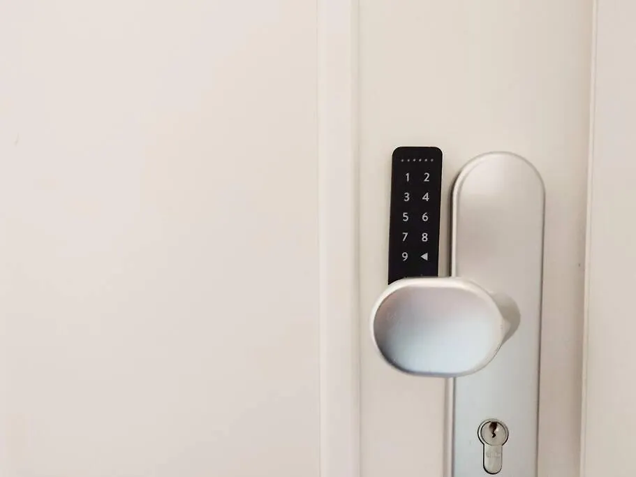 Coffeelounge: Zentrale Wohnung Mit Kueche Inkl. Kaffee Dresden Apartment